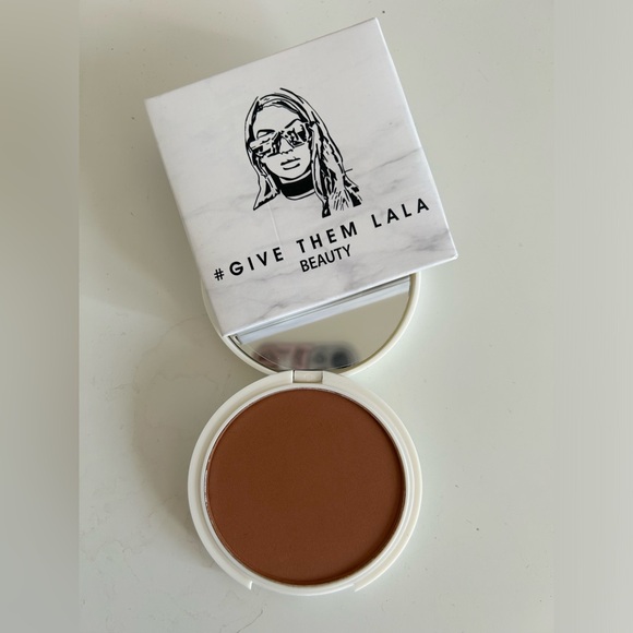 New! Give Them LaLa Beauty - Picture 4 of 4